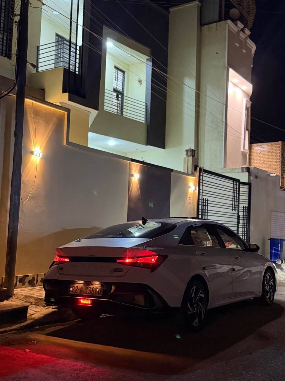 السلام عليكم  ورحمة الله وبركاته 
هيونداي النترا خليجي موديل 2025 ماعدا رصعة صغيره. جداً  مكينة دوش كفاله وكير كفالة
السيارة فول مواصفات ١/١ 
السيارة جديدة بمعنى الكلمة صارلي شهر من مشتريها خذيتها 169 زيرو 
السيارة حالياً ماشية 8 الاف km
مواصفات السيارة 
لد امامي
لد خلفي 
حساس امامي 
حساس خلفي 
كامرة خلفية ٣٦٠
فتحة سقف سلايد روم 
بصمة ابواب وبصمة تشغيل
بوجكتر ضباب 
لايت زنون بلاد ومتحرك مع الاستيرن 
مانع انزلاق 
تحديد مسار 
مانع تصادم 
رادار امامي خلفي وجوانب
كشنات جلد
كشنات تبريد 
كشنات تدفئة 
تبريد امامي
تبريد خلفي 
جام اوتو ٤ جام 
كشنات كهرباء 
مرايات طلي او شفط 
اشارة ترحيب 
صندوق خلفي كهربائي عند الاقتراب من السيارة 
علماً 
ستيكرات الوكالة كلها بيها ماشايل شي عدا كيس 
الويلكب وفابلون البنيد  السيارة على وضع الوكالة 
وبالعافية على الي ياخذها. 
مكان السيارة البصرة ياسين خريبط 
رقم اربيل الجديد تحويل او وكالة
السعر 158 وبيها مجال حك الجية 
رقم الهاتف *********** البصرة, العراق
