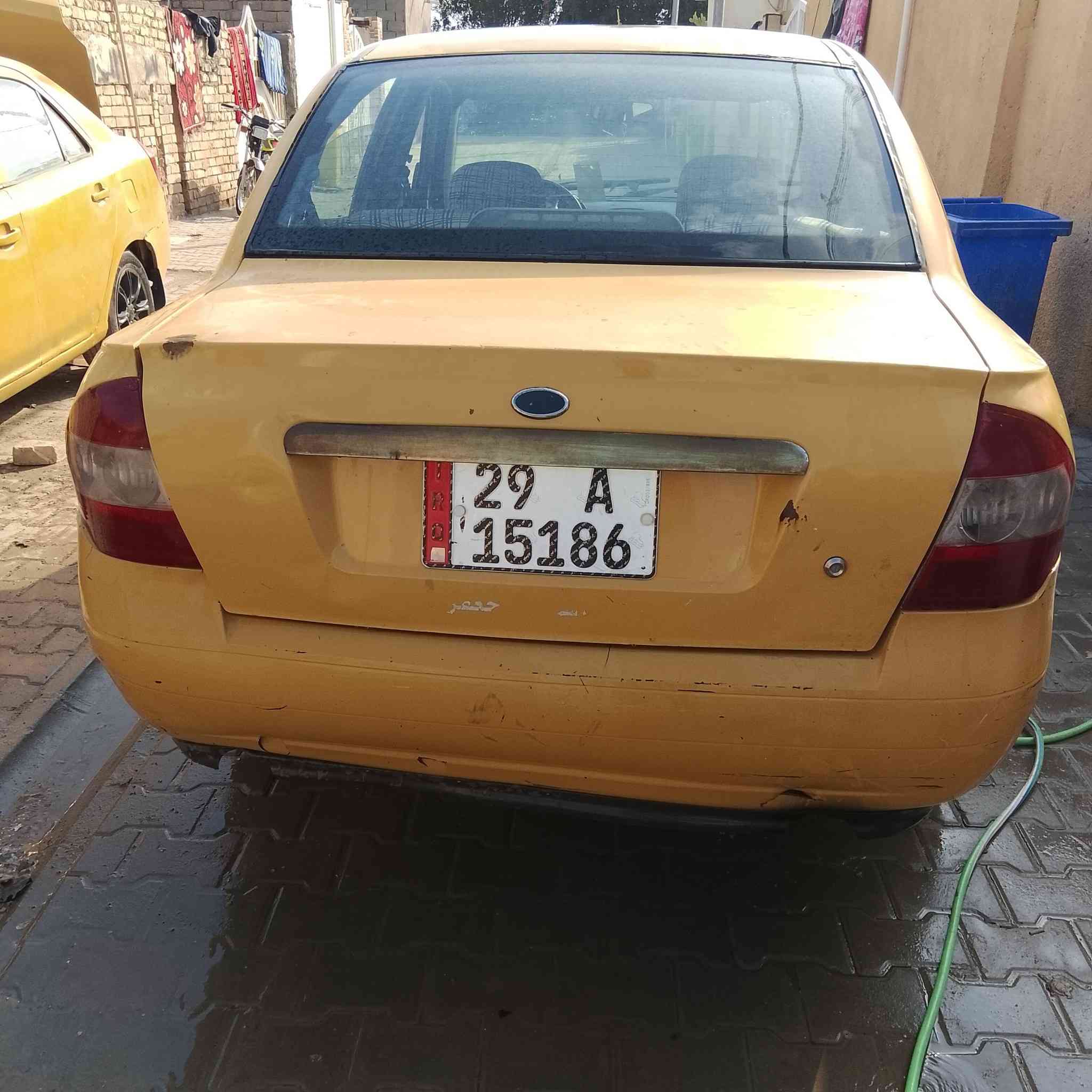 طيبه ٢٠١٥ كير مكينه نضاف تبريد شغال سنويه مساقطه سياره ممطلوبه ولا ربع مصفره من كلشي راعيه جارنه السياره بيهه خياسات دوس  وبيهه ضربه ع بارد بالجنطه بسيطه سياره عضمهه نضيف نصبه حلوه  مكان كوت حي الجهادد. السعر ٣٢
***********
