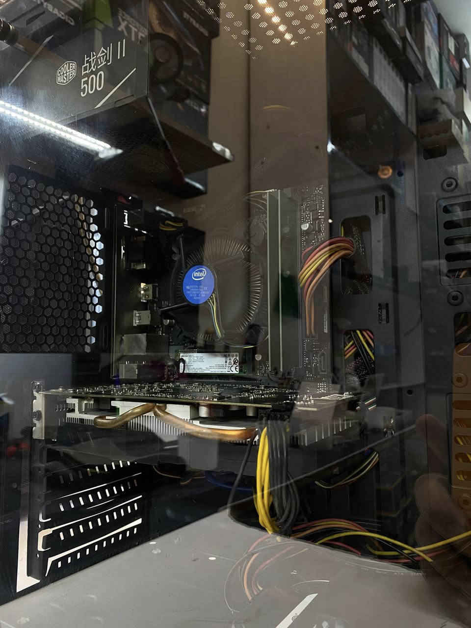تجميعة مستخدمة تفيد للالعاب والمونتاج
مواصفات التجميعة 

Ci5 9400f
Rx 580. 8GB
Ram 16gb
M.2 256gb
Hdd 500gb
500w
H310
Case 3fan
يوجد توصيل لجميع محافظات العراق 
للاستفسار عل خاص او على الرقم ***********
