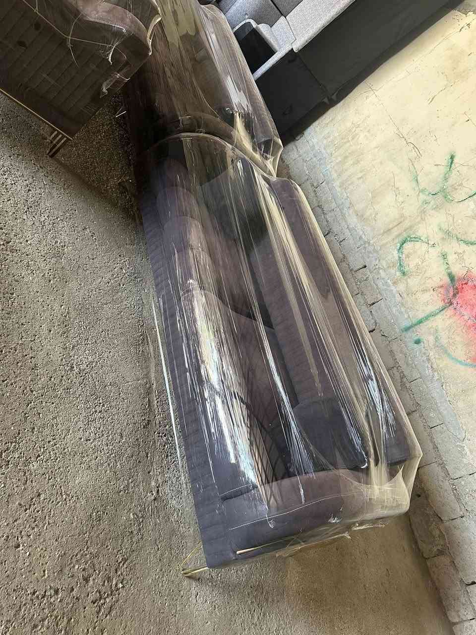 قنفات تركي جوزي والكراسي كريمي كهربائي آخو الجديد ٦٥٠ 
والرصاصي قلاب اخو الجديد ٤٥٠ 
الدواوين غير مستخدم الواحدً ٢٥٠ 
توصيل داخل كركوك مجاني شراي واتساب فقط ***********
