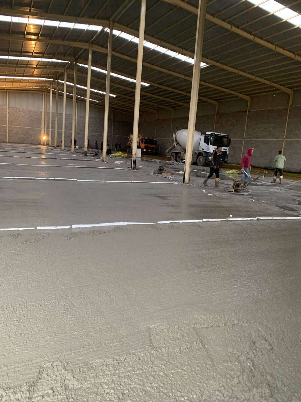 مستعدين صب وسقل ب الهليكوبتر
كافة أنواع الصب 
دوائر حكوميه 
ساحات 
جملونات 
شغل درجة اولئ  كافة أنحاء العراق
***********
