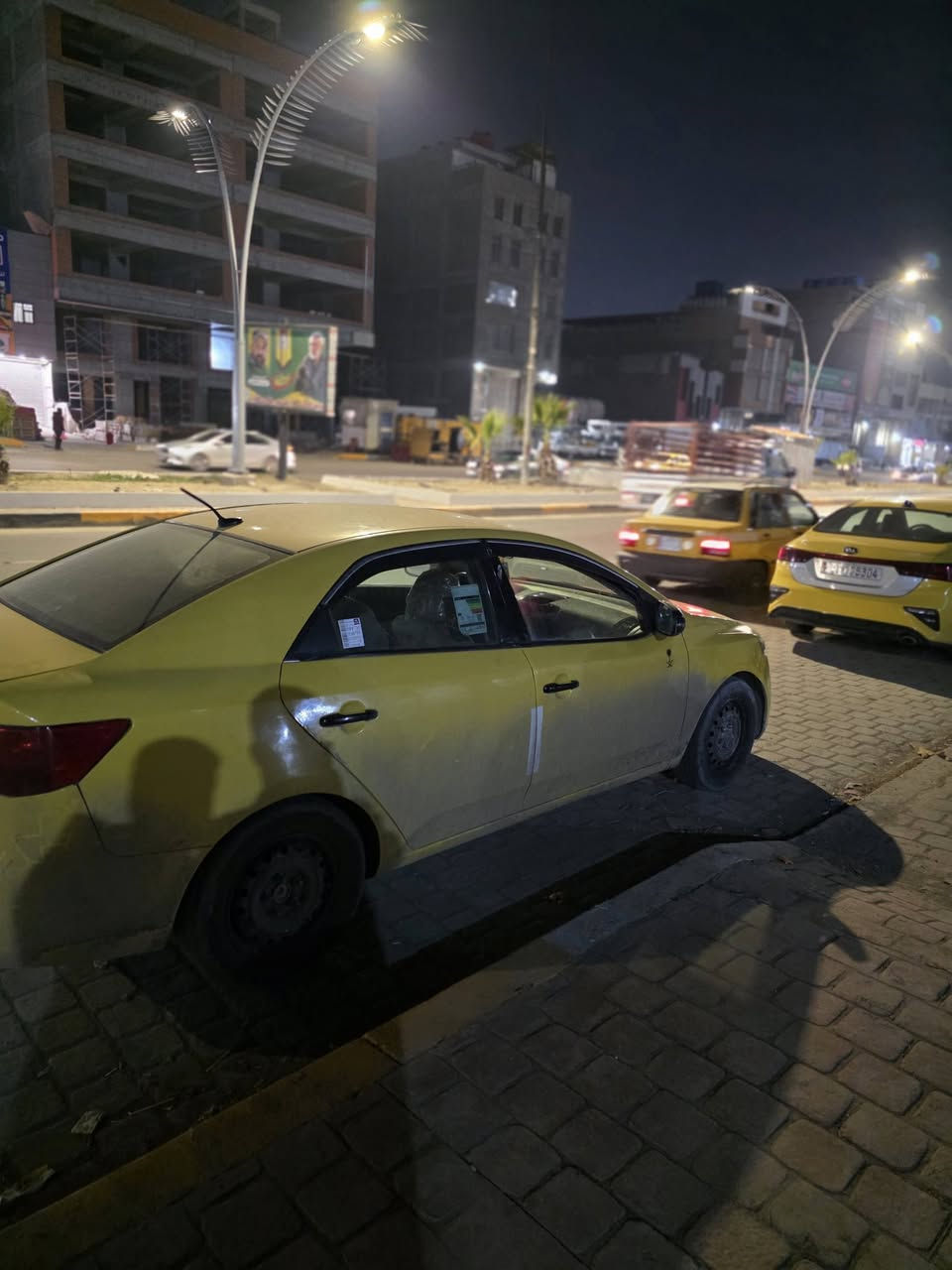 سلام عليكم سياره فورتي موديل 12 للبيع السياره تجفيت جديد مثل ما موضح بل فيدو صدر امامي خلفي كله جديد مشط جديد سياره خير من الله نقصه بس غاز تبريد مكان السياره مدينه الصدر السعر 90 بيه مجال رقم *********** ما تواجد ع الفيس
