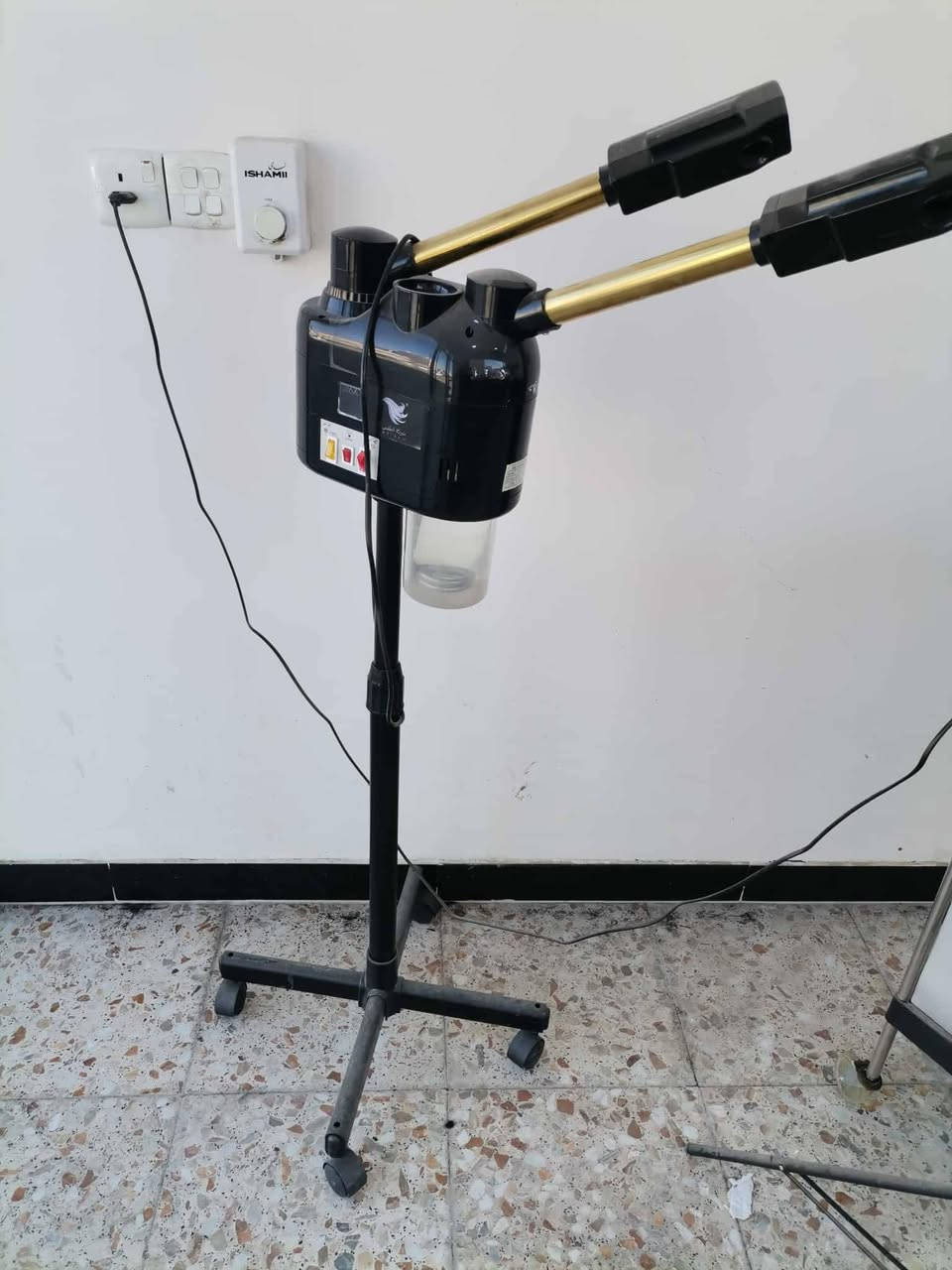 السلام عليكم
غراض حلاقه جديده للبيع
مكينه فراري روك البارحة اخذتها من اطلس استخدمتها بس على لحيتي بعدها بجيسها اخذتها ب٩٥
ومكينه فراري صفر هم البارحة اخذتها من اطلس ب٦٠ الف مستخدمه بس تحديد مرة وحدة
والشسوار كذلك اخذته ب٧٥ الف 
شباب ذني جديدات وانتو اهل مصلحة تعرفون بيش الجديد
رنك لايت عدد 2 ريمونت تحكم مستخدم شهرين اثنينهن ب٦٠ الف حجم جبير مو صغير هذا
بخار حار بارد هم اخذته من اطلس قبل شهرين مستخدم ٣ مرات فقط والله اخذته ب٧٥ الف
مكينه vgr هيه والنمرب١٠
مقص إيطالي وتشفير اثنينهن ب١٠
كمبريسر صبغ صارله شهرين عندي مامستخدمة ولامرة يفيد جماعه التدريج ال3d ب٦٠ الف 
ابيعهن شلع كلهن ب375 قفللل شباب انتو تعرفون اسعارهن لحد يكسر رجاءا واني بايعهن جوة السوك والبارحة ماخذهن 
مكاني بغداد حي الجهاد ***********

ماعندي توصيل لأي مكان تجي تاخذهن من المحل وتفحصهن يلا تاخذهن
