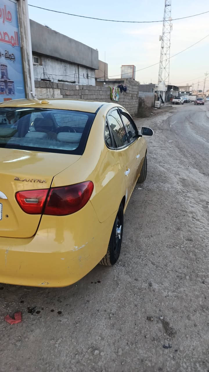 النترا ٢٠٠٩ وارد امريكي  السياره مكينه ٢٠٠٠مرغوب  جديدة كيرحلو  تبريد ثلج ضربه  ليبل واحد تخم تاير جديد دوشمه بسمي مصفر من كلشي السياره حلوه ونضيفه مال شغل السعر ٩٥ وبيها مجال هاذا رقمي ***********
