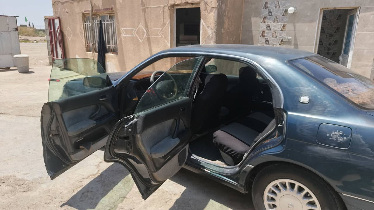 السلام عليكم بطه موديل ١٩٩١زيتوني رقم بغداد انكليزي تحويل ثاني يوم بسمي السياره مكينه 3000 رياضي خير من الله كشرهة بس جارد تجي وتشوفه وبيك خير وتدلل السعر 55وبيهة مجال بسيط  اتصل ‏‪***********‬‏

