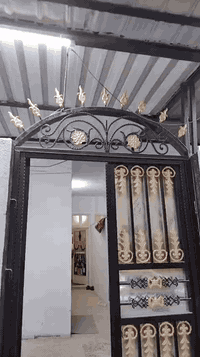 بيت 100متر للبيع طابق ونص بسعر مناسب 🔥🔥

السعر 90 مليون مع المجال ⭐⭐
مكان البيت منطقة 47 قرب شارع كربلاء وشارع الكفيل المربع الذهبي ⚡⚡
بي غرفة وصاله فوك 

وجوه غرفة وصاله ومطبخ واستقبال وتخاريج 👉

واكو نفس البيت بصفه نفس المواصفات  ونفس السعر 

وشعدكم بيوت للبيع للايجار للرهن اعرضوها يمنا تنباع وتتاجر باسرع وقت ممكن 

***********
