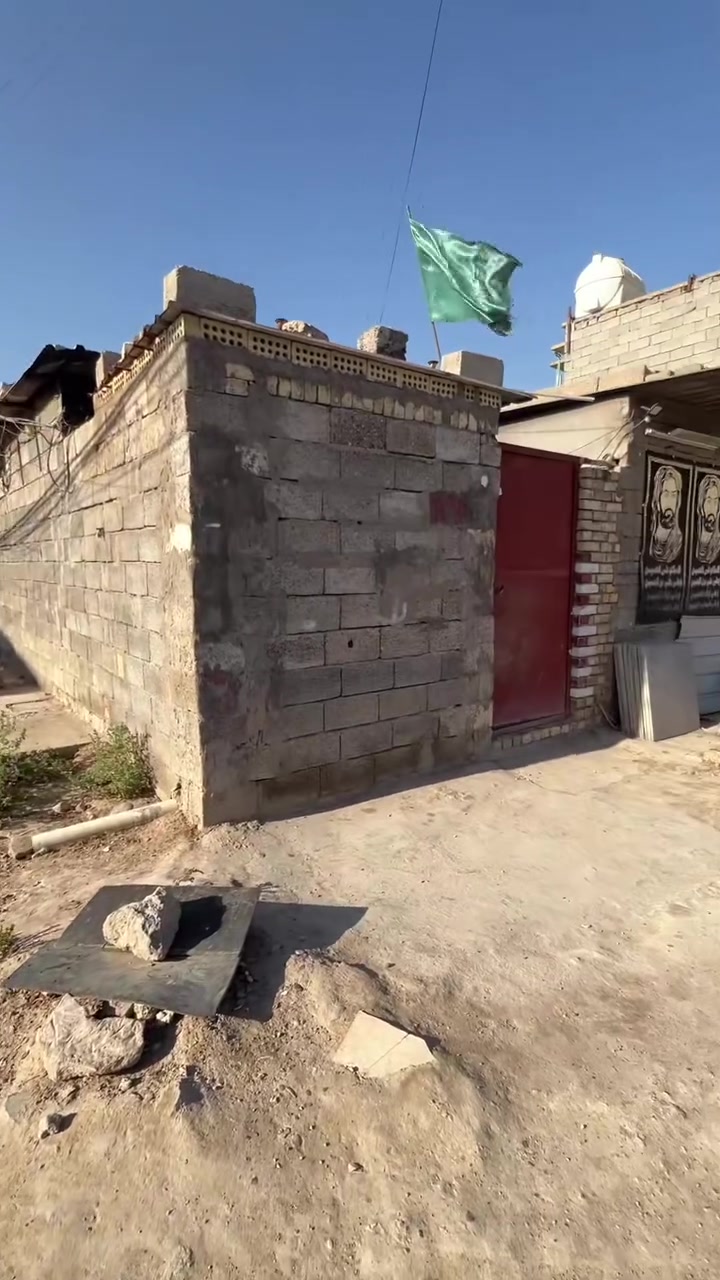 بيت 🏠 في مجمع فدك المشتل قريب على شارع العام مربع منتاز خدمات كامله مساحة 125 مربع واجهة 11
نزال11 يحتوى على2غرف مطابخ2
حمامات3 استقبال طرمه وصاله وترك
السعر45 بي مجال ✅
الاتصال ‭***********‬
وتساب ***********
