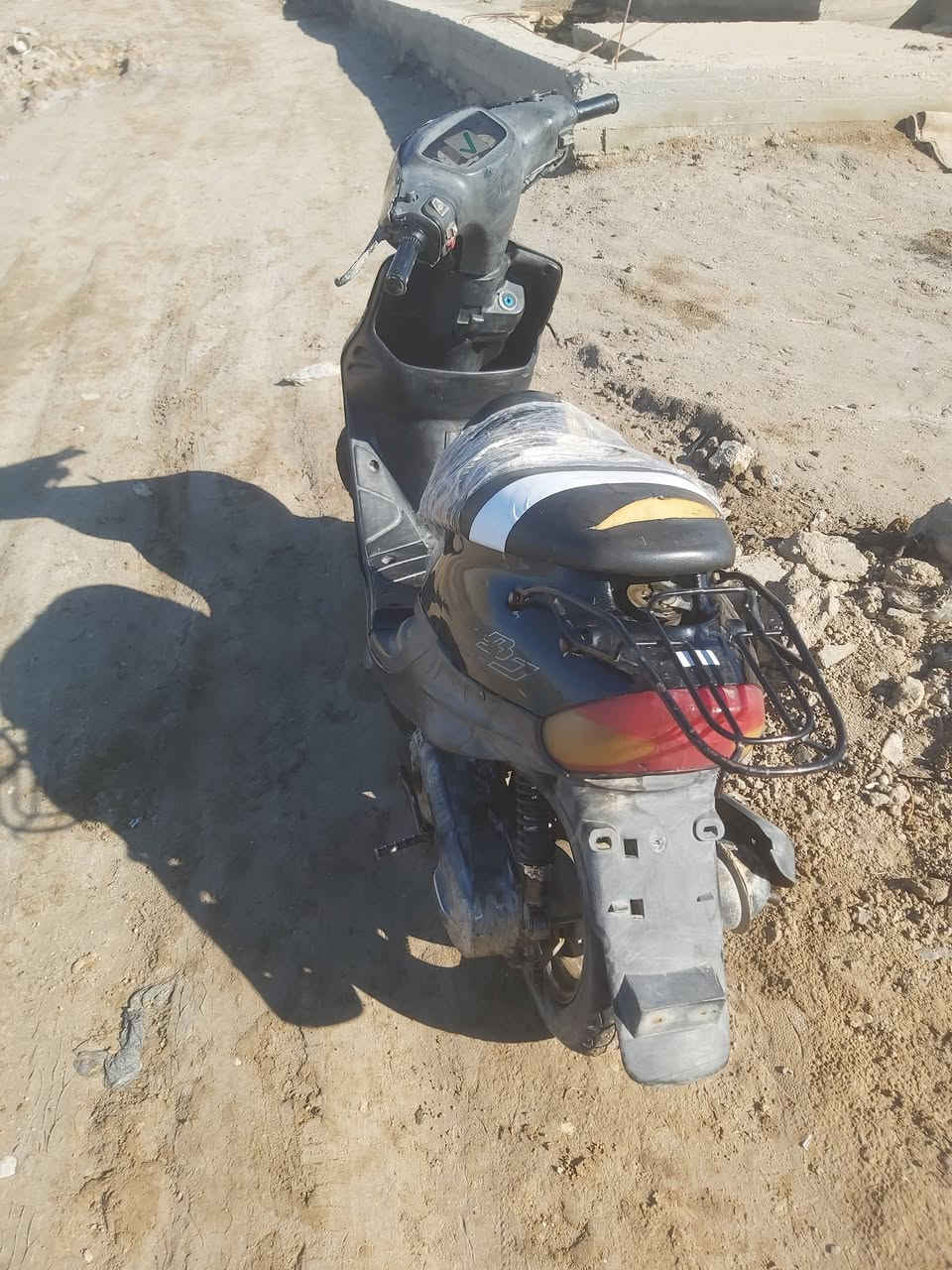 السعر 200 السلام عليكم بيجي للبيع وللمراوس حسب لقناع مكينه مفتوحه
كهربائيّات شغاله بس سلف عوزه باتري فقط دراجه نضيف مال جناي راسلني وتدلل


**إذا كنت صاحب هذا الإعلان وتريد حذفه لأي سبب، رجاءا أرسل رسالة إلى الدعم الفني**