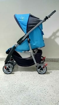 شابة • نقية • ٣ وضعيات