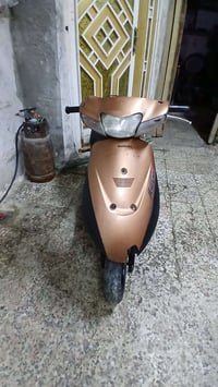 دراجه ساسوكي جنطه مجفته بس مره وحده نكره سلف كهربائيات شغاله كلها شغله...