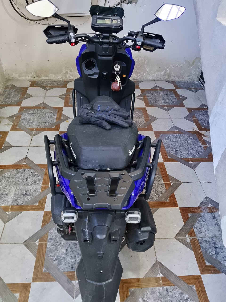 السلام عليكم من رخصة الادمن اباچي جبلي طالعه صارلهه شهر للبيع السعر مليون او مراوس  ***********
