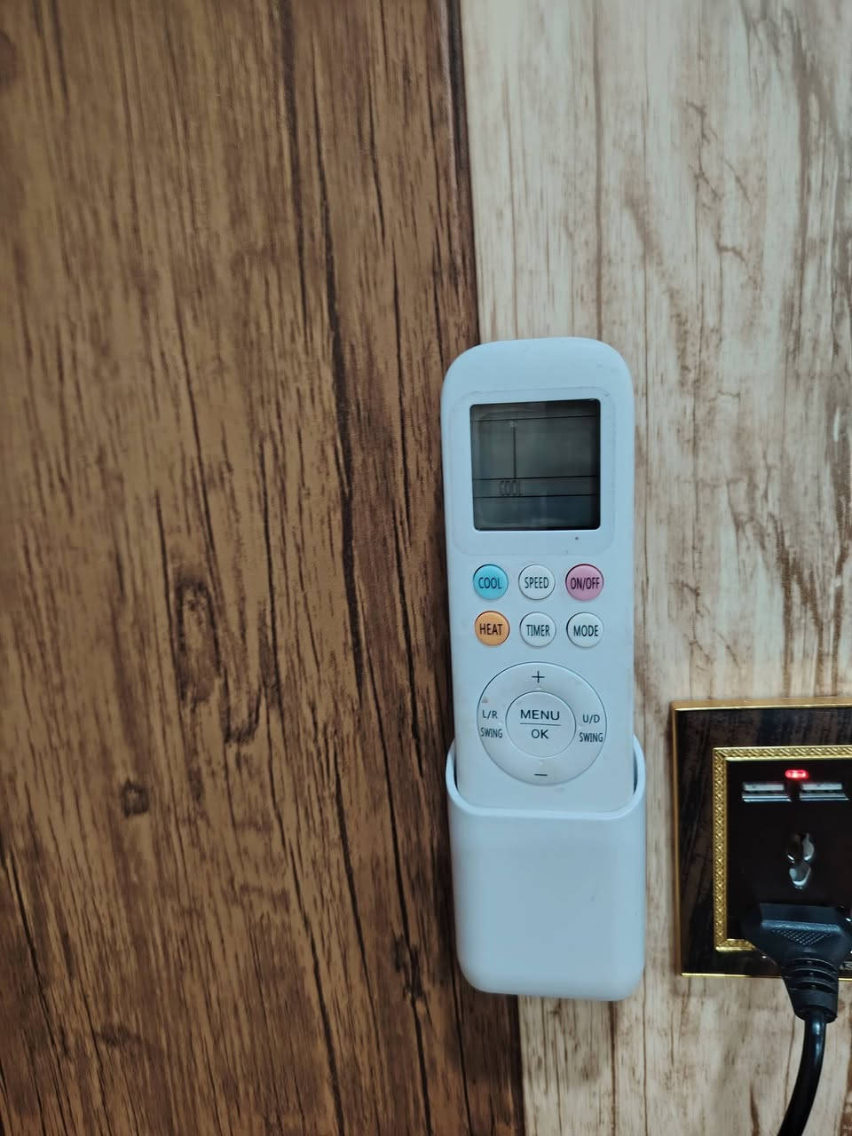 السلام عليكم لبيع سبلت اخو جديد يشهد العباس بس ١٠ تيام شتغل فقط بس محتاج وريد ابيعه مكاني بابل حله قرب العلوية شريفه *********** السعر ٨٥٠ الف وبي مجال
