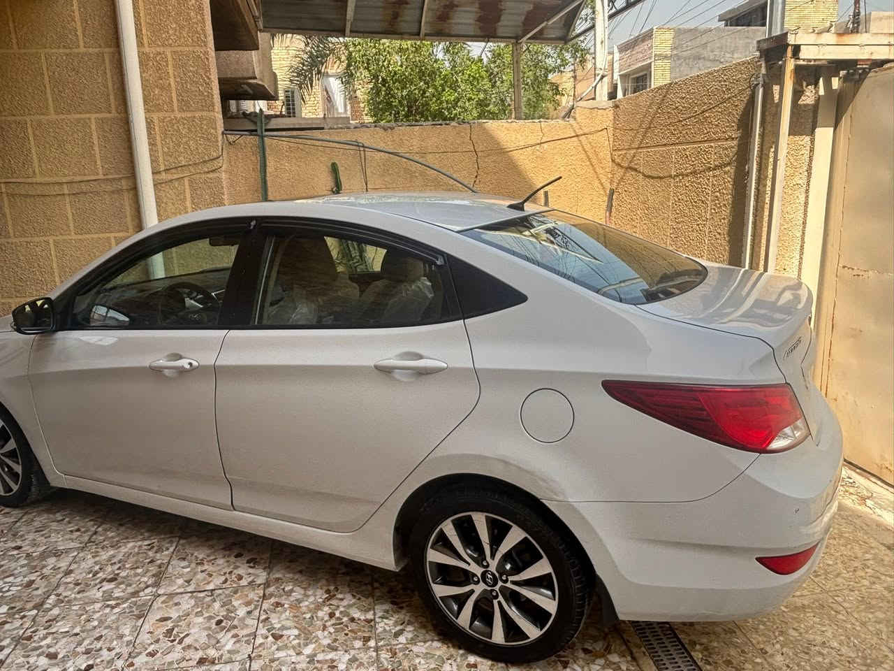 السلام عليكم ..
للبيع اكسنت 2018 خليجي
محرك 1600
السعر 115$
بغداد الغزالية
***********
