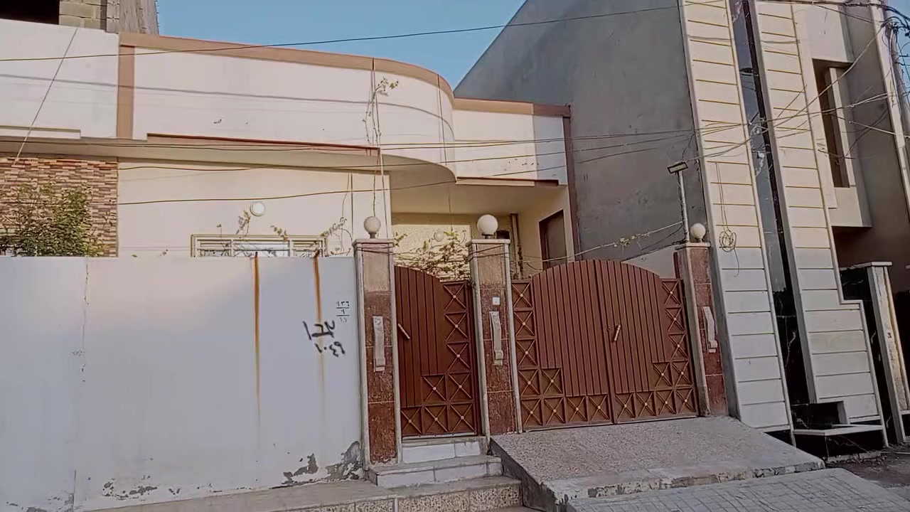 بيت للبيع المساحه 150متر طابق واحد حي الاركان قرب مدرسة الصينيه للاستفسار مراجعة مكتب عمر للعقار حي الاركان شارع 20 قرب مدرسة الكويتيه 🏡 🏡 🏡 🏡 🏡 
*********** ابو اياد 
*********** ابو اياد 
ط
