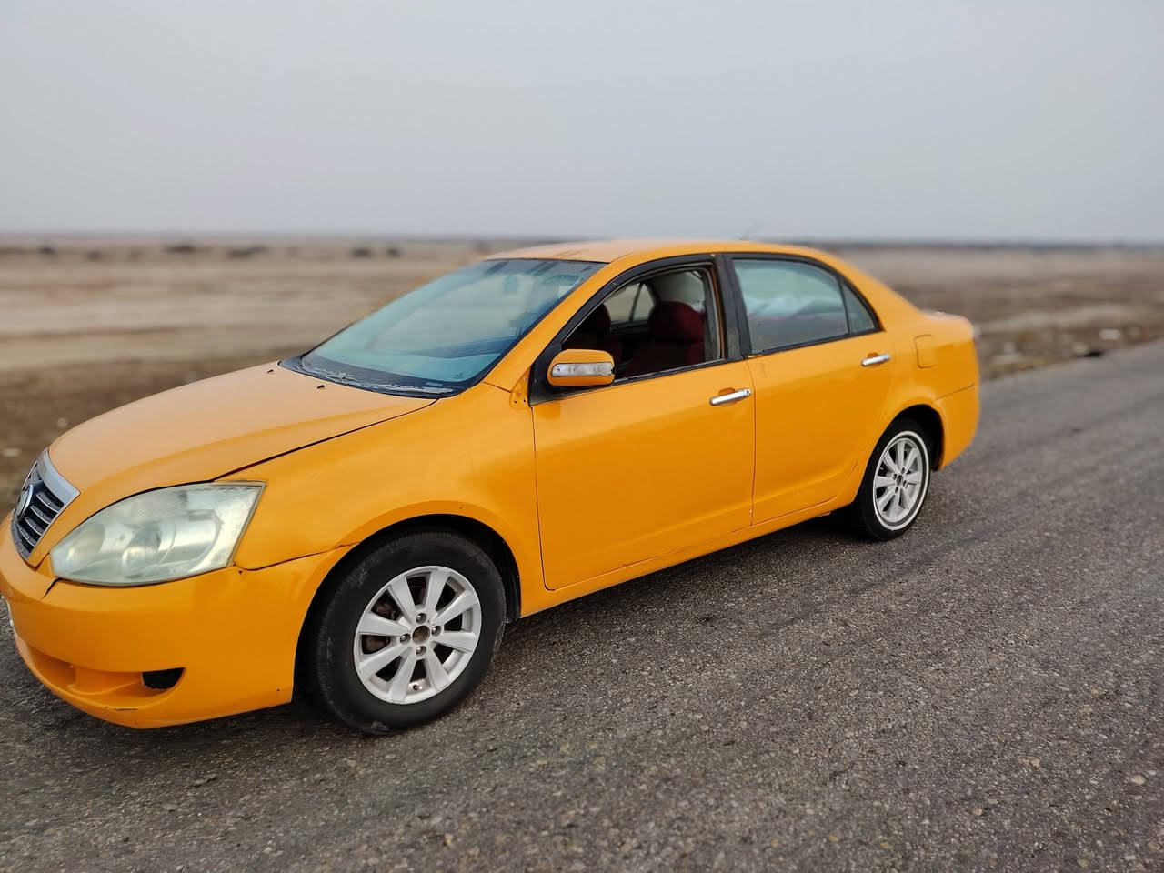 جيلي للبيع موديل 12محور كورلا اوتوماتيك  مصبوغه عام حداديه جديده تخم تاير رقمها ناصريه بسمي سنوية ل2023مصفره هيئه وغرامات سعرها. 38وبيها مجال مكاني ديوانيه ***********
