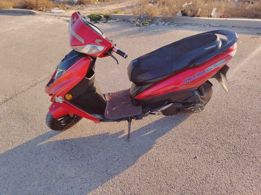 دراجة سكنس x1 صيني
سعر 260الف  

120 سرعة 

كهربائيات كاملة 

اشاير 

بك لايت 

لايت زنون 

هورن 

بريكات 

بيهه خيط بخار مماثر 

شلعة ومعدل  الدراجة 

كفرات بيهن شخوط 

سعرهه 260 الف 

الشراي خاص


**إذا كنت صاحب هذا الإعلان وتريد حذفه لأي سبب، رجاءا أرسل رسالة إلى الدعم الفني**