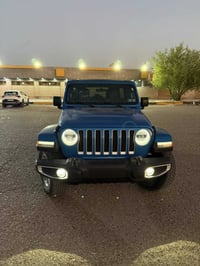 جيب رانكلر 2023  للبيع او مراوس  مكينه 2000 تيروبو   4 سلندر  فول مواص...