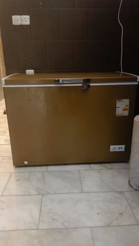 مجمده للبيع نضيف مداخله تصليح سعر 225 رقمي للتواصل 07756449480