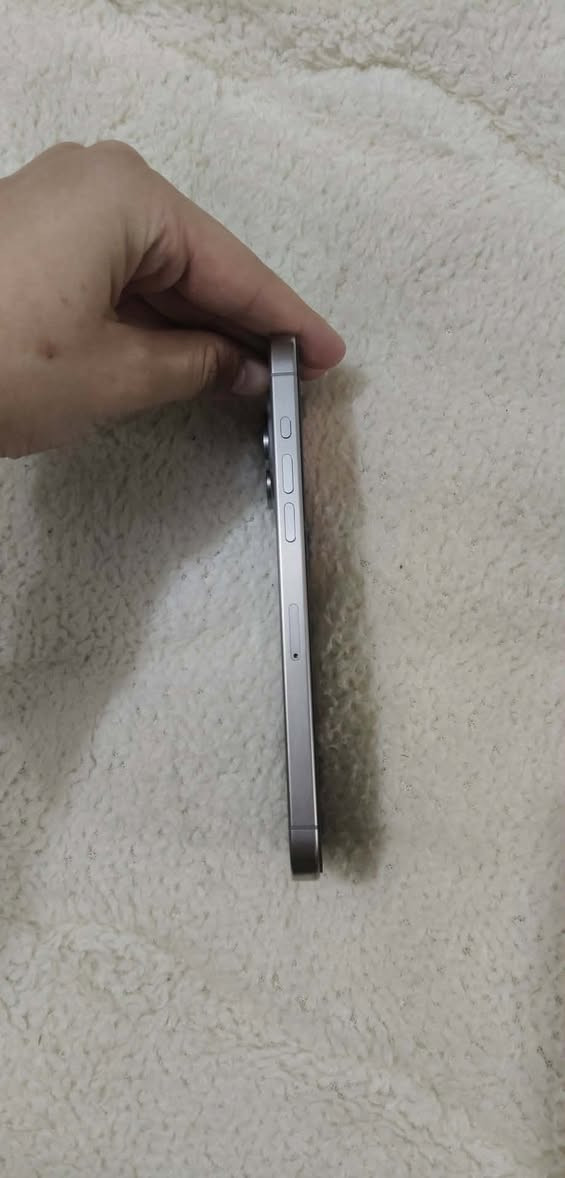 السلام عليكم
بيع ايفون ١٥ برو ماكس
بطارية ٨٩
الذاكرة ٢٥٦
نظافة ١٠٠٪؜
للتواصل ***********
