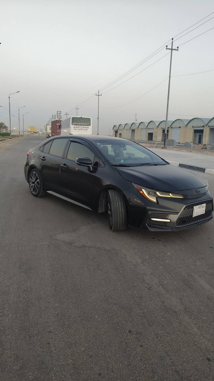 السلام عليكم كورولا 2020 SE رياضي معوقين رقم قادسيه ل 2027 تصير حره صور الحادث بالمنشور بدون دواخل ما بيهه لا لغد ولا شاصي ملاحظة الضربه جاي شطح ليفوك ما مأثره بس ع البنيد  وبدنه الايت وره هم بس ع باب الصندوك بيهه فحص سونار موجود مصبوغه حزام رادار بيهه واكف السياره SE معروفه مواصفاتهه 4 انضمه قياده شفتات بالسيرن مكينه 2000 كير 10 نمر ساید بريك بصمه اوتو هولد شاشه كبيره كامره دواره اوامر صوتيه شاشه اعطال الجام 4 اوتو عليهه عازل حراري للجام اشاير بالمري وتحكم كامره تسجيل 24 ساعه بعد بيهه موصفات مكينه وكير كفاله ويل حجم 18 سعرهه 105  مكاني ابي الخصيب ***********
