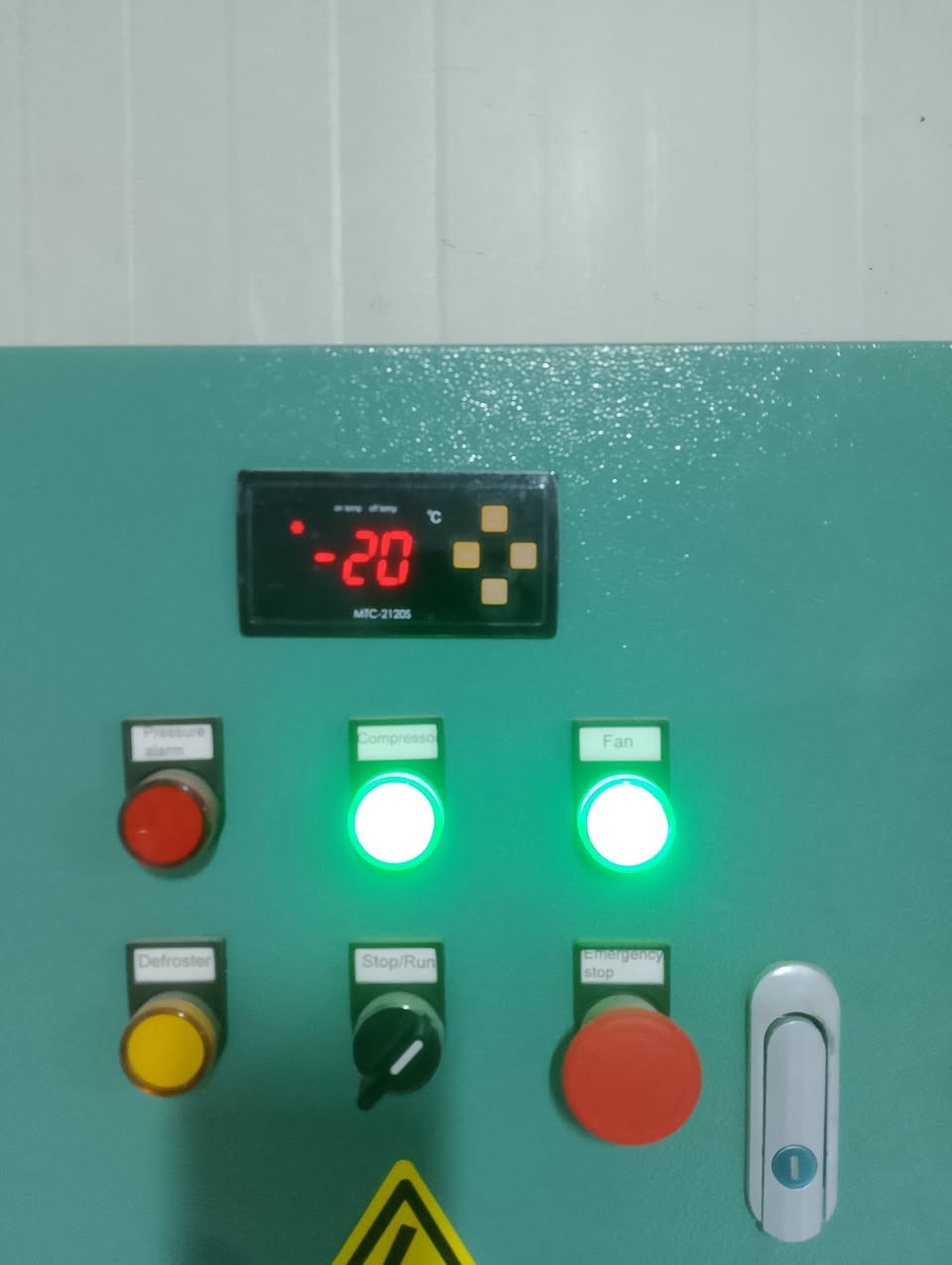 لاصحاب المواكب و الخضروات و اللحوم والدجاج للبيع المستعجل.... 3.5 طن السعر 30 قفل


**إذا كنت صاحب هذا الإعلان وتريد حذفه لأي سبب، رجاءا أرسل رسالة إلى الدعم الفني**