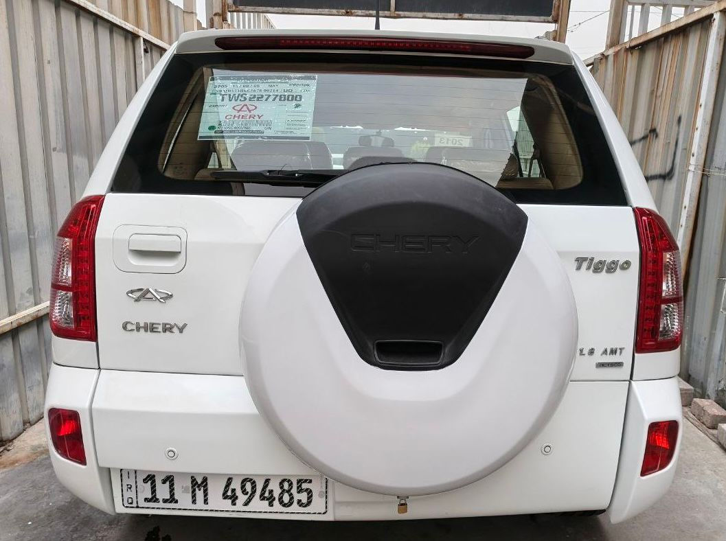 السلام عليكم للبيع شيري تيكو موديل 2013 سياره جديده لاضربه ولاتبديل مكينه كير كله مكفول سياره جديده تخم تاير جديد صدر امامي وخلفي جديد كهربايتها كلها تشتغل ماشيه 77 الف حقيقي بأسمي تحويل مباشر رقم بغداد انكليزي السعر 74 وبيها مجال الرقم *********** العنوان بغداد شراي يتصل
