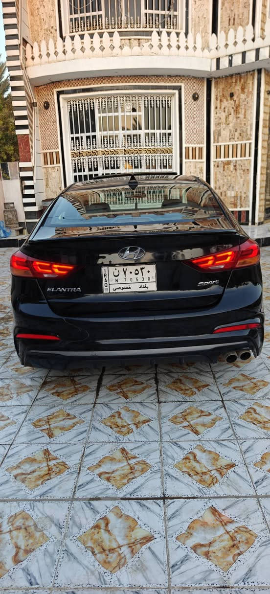 النترا 2018 وارد أمريكي
فول 1/1 محرك 1600 تيربو  
مواصفات 
فتحه.. بصمه.. كشنات جلد..
لد امامي خلفي.. رادار.. نقطه عمياء.. توقف ذاتي.. اشاير بالمري..
تدفئه بالكشنات.. حساسات امامي خلفي.. 
وبعد بيها  هواي مواصفات 
حادثها تخريب صور الحادث
مرفقه بالمنشور بدون فتح وتبديل   ارباكات سليمه
محرك گير تبريد تخم تاير حداديه كله بشرط السياره جاهزه وماناقصها شي السعر 105ملاحضه السياره بيه غرامه900الف عل مشتري ابيع صافي
 مكان السياره كربلاء طويريج هاتف ***********
