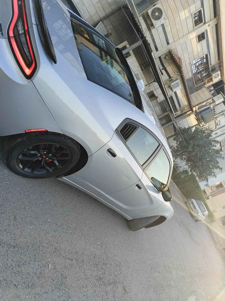 للبيع جارجر 20اصل بسمي تحويل مباشر مكينه 6 مكينه وكير بلاد سيارة ماشيه 81 مواصفات
1=سلايت روف
2=كشنات جلد تدفئه
3=خزن ميموري 
4=تحكمات شفتات ستيرن
فول مواصفات فئه sxtبلاص 
سعرها 24وبيها مجال مكاني ألبياع 
صور الحادث موجودة مال امريكه بدون تبديل
وبلعراق مابيها حته حجر بيئه موجود 
شراي يتصل ***********
