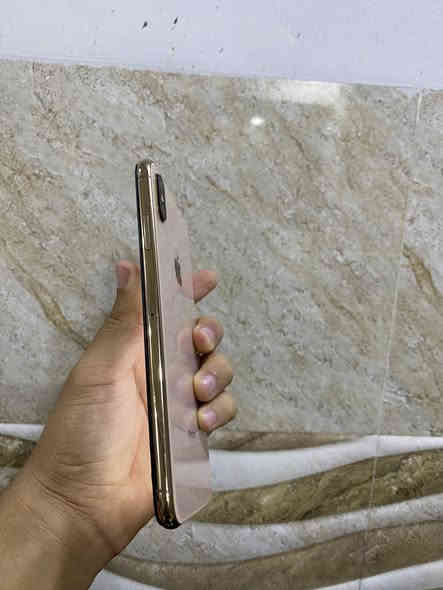 السلام عليكم مكلف بل نشر اكس اس ماكس ذاكره 64 باتري 79  فيس ايدي شغال لجهاز مبدل ضهر وكامره خلفيه بيها غواش  كامره اماميه حيل حلوه مابيها اي خلل سعر 150 رقم *********** اسيا ***********
