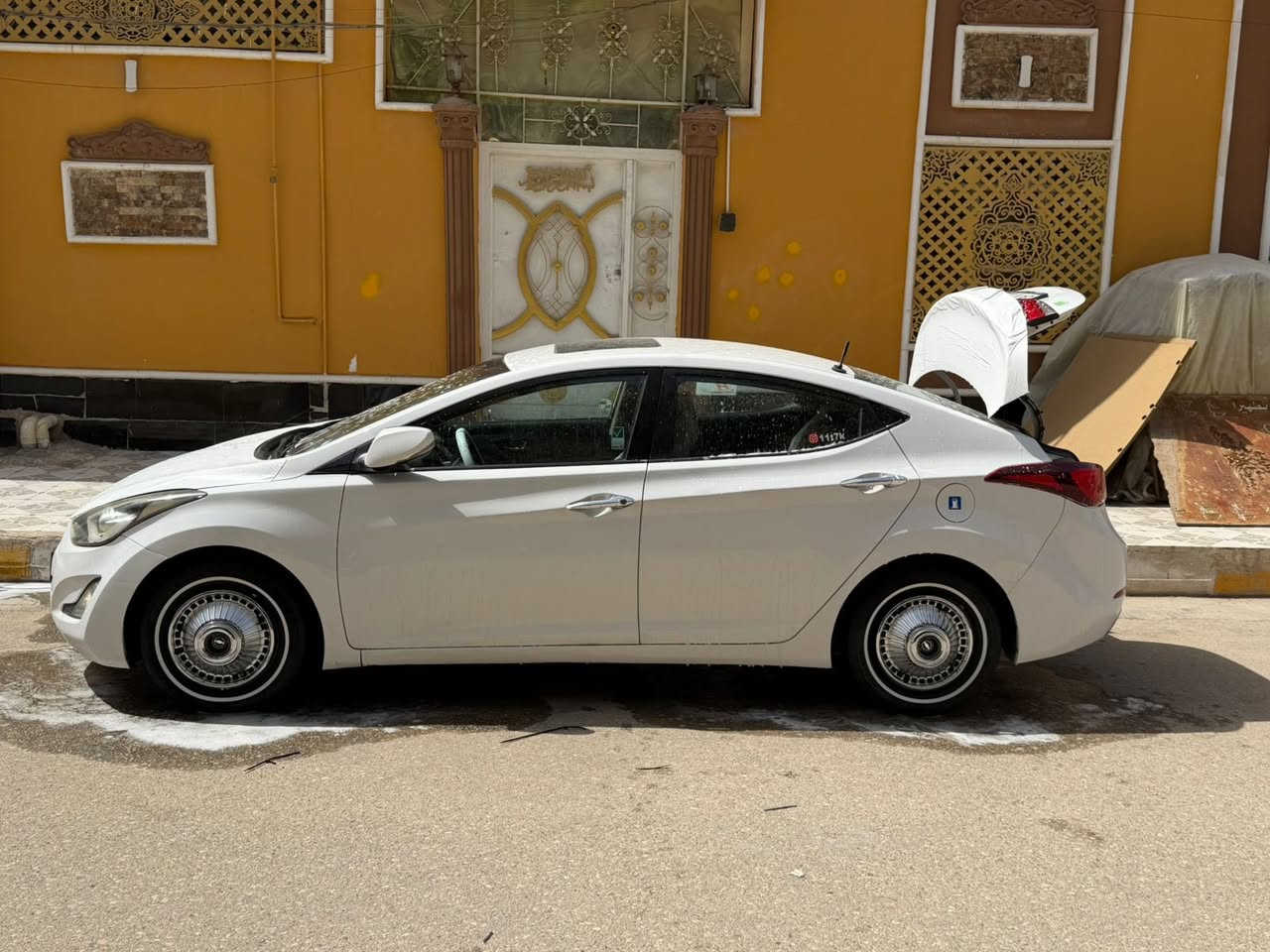 النترا 2015 خليجيه فول مواصفات لو ابيض رقم بصره باسمي رقم دولي مداور ثاني يوم 
السياره جاهزه على اخر حبايه 
تبريد خير من الله 
تخم تاير جديد ابو الخطه 
حداديه توني مسويه من الطول للطول 
كير ومحرك بلجيس 
ربع مذب عليها 
فول مواصفات معروفه مواصفاتها 
فتحه سقف /مراسات شفط / ثلاجه /تحكمات 
مكينه 1800 
بيها صبغ بابين اثر شخط ولباقي كفاله عدا البارد وبيها طخه جوه بلدوسه تاخذها مال جنايه كلش 
موبايل *********** 
مكاني ناصريه حي سومر 
السعر 110
