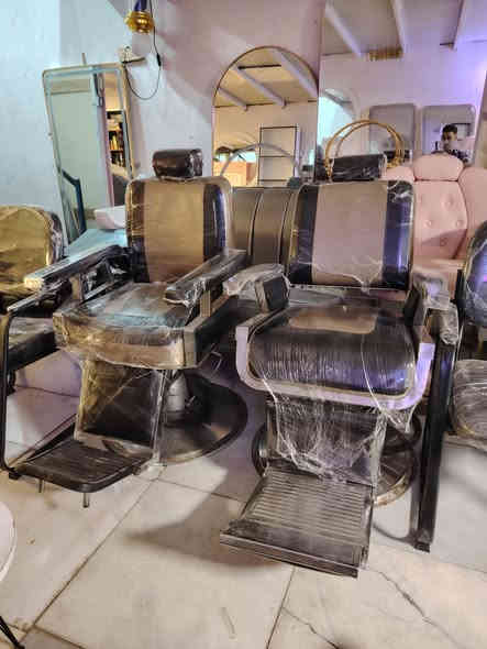 للحجز والاستفسار واتس ***********. ***********. للحجز مراسلتنا على الواتس. حي العامل شارع المستوصف قرب صيدليه الساقي. توصيل للمستعمل محافظات قريبه من كربلاء المقدسة
