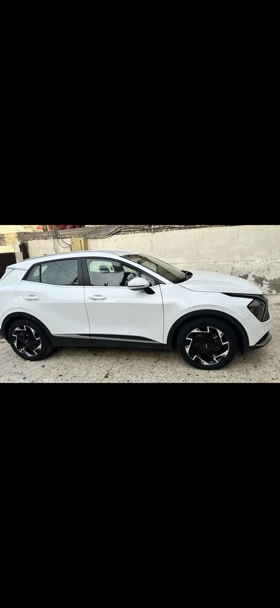 سبورتج خليجي 2024 مكفولة من الصبغ والبارد فول مواصفات ماشية 18000 الف رقم اربيل بسمي تحويل مباشر مكانهة بغداد موصفاتهة
تحكمات فول 
جنطة كهرباء
كشنات كهرباء
سايد بريك دكمة
كشنات تدفئة
ستيرن تدفئة
تبريد شاشة
أربع وضعيات قيادة 
بعدبيهة موصفات فول عدة البانورامة
السعر 220 
***********
