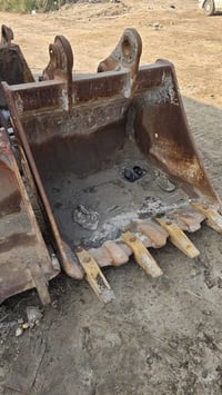 كيله هيتاشي • ياباني مستخدم • حجم ٢٢٠-٢٨٠