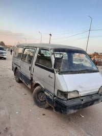 كيا بستا للبيع تفصيخ كوم حديد 10   07810086310