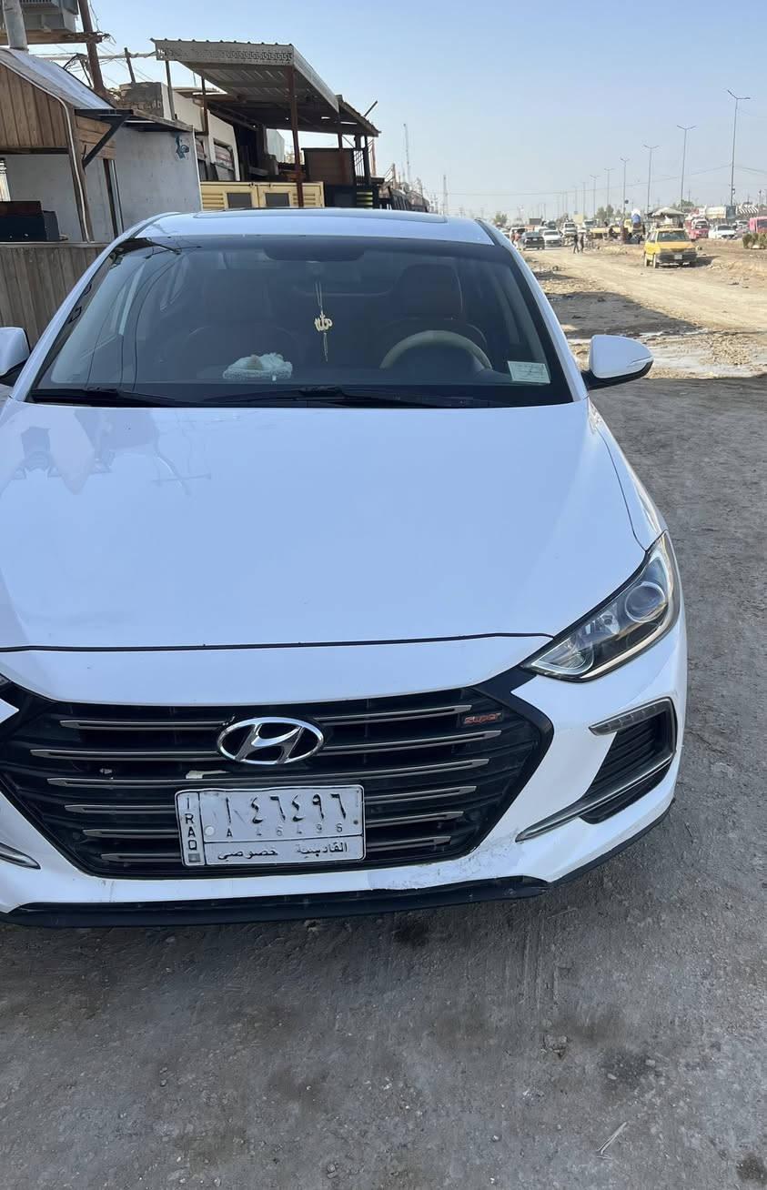 رمضان كريم انشاءلله النترا 19خليجي فول مواصفات السياره نضيفه كلش تغيير ثنين بيبان  نفس الون واكفه وستوته ضربته ***********
