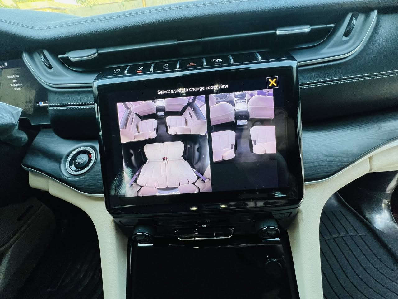 السلام عليكم جيب كراند شيروكي موديل 2021 رقم بغداد بأسمي وارد امريكي بدون ايرباك حادثها فقط جاملغ وبنيد نفسهن مصلحات باقي السيارة مكفولة من الصبغ والتبديل المكينة والكير والحدادية والتبريد مكفولات 
فول مواصفات / بنراما /كشنات جلد كريمي /كامرة محيطية داخل السيارة وخارجها/ رادارات امامي وخلفي وجانبي /توقف ذاتي كشنات منفصل /لد بالدشبول / كشنات خزن ميموري كل المواصفات الفول موجودة بيها 
السيارة استخدام قليل وكل تفاصيلها على وضع الشركة 
السعر 295 ورقة
مكاني بابل حي الامير  لاستفسار لاتصال على الرقم  ***********
