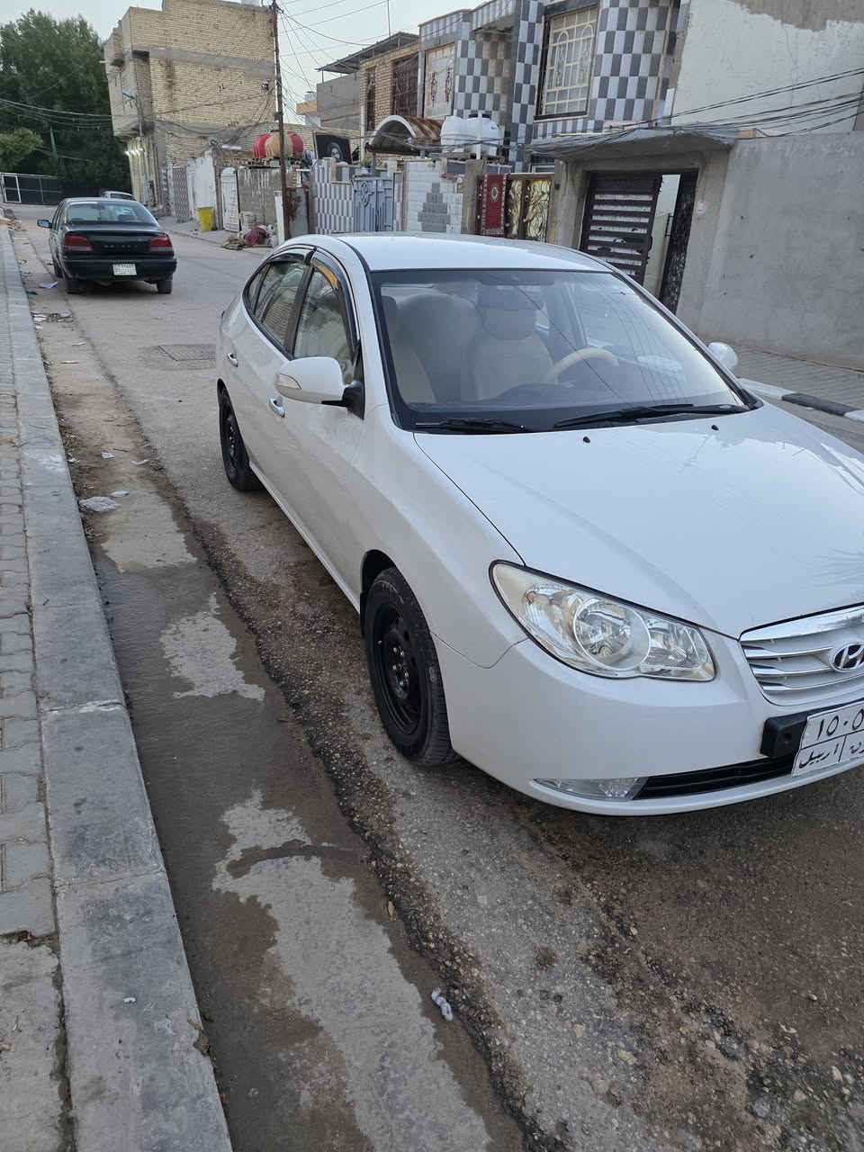 السلام عليكم النترا للبيع 2010 كفاله عامه والسونار موجود ويا الصور السعر 120 محرك  ***********
