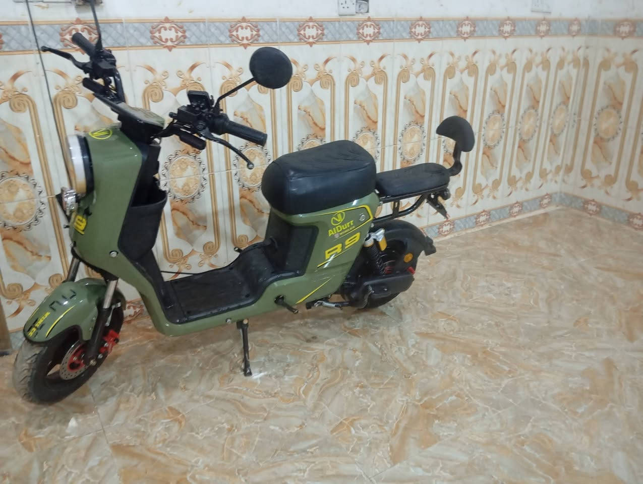 سلام عليكم
بانسكل شحن موديل 25 للبيع نضافته 100/100 سعر 550وبي مجال شي قليل مكاني ديالى الخالص سعديه الشط الاتصال عل الرقم  *********** الي مو شراي لا يراسل ولا يتصل الخاص مغلق
