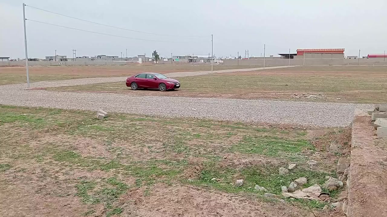 قطعة ارض للبيع +اساس 
🔴المساحة/420م 
🔴الموقع/البگاره بصف السيطرة تبعد عن الشارع العام 130م
🔴خدمات(ماء. كهرباء) 

🔴للاستفسار/***********
