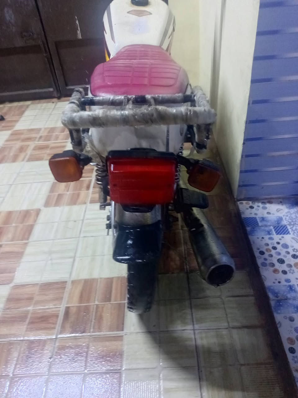 السلام عليكم لبيع نامه برو موديل 20 كامله مكمله لايت عالي ناصي بك لايت اشاير كهربائياته كلها شغاله السعر 240 وبي مجال لشراي لستفسار رقمي متواجد فقط وتساب ***********
