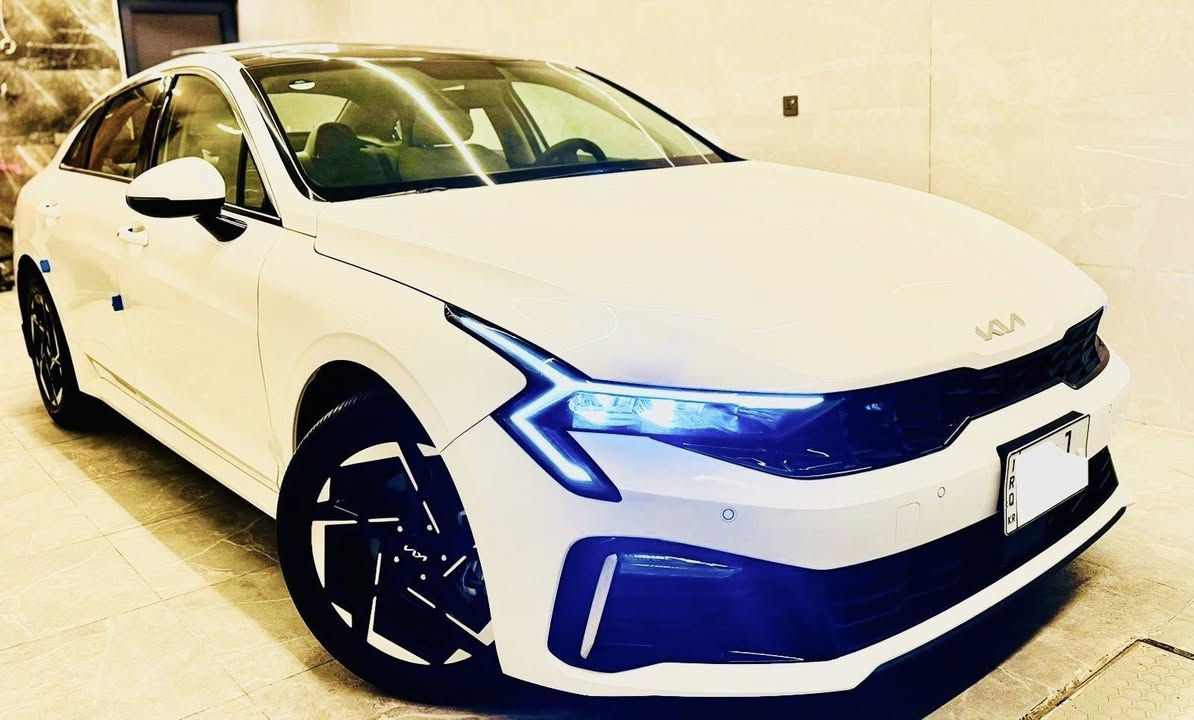 بسم الله الرحمن الرحيم

كيا K5 خليجي 2024 ضمان شريكة (5) سنوات
عنوان:.السليمانية 
محرك:.2500
ماشي:.20,000KM

رقم صاحب سيارة:. ***********

مواصفات :.

بانوراما 
بصمة
شغال (تشغيل عن بعد)
شاشة حجم كبير 
شاشة الكترونية 
كشن جلد 
كشن كهرباء 
مري شفط 
ويل كروم
داخل بيجي 
ليد أمامي و خلفي 
حساس أمامي و خلفي 
تبريد قطعتين 
صندوك ذكي 
درايف مود 
تحكم و تعديل سرعة 

تحويل وكالة نفس اليوم 
رقم و سنوية جديد 
رقم اربيل دولي 

عنوان السليمانية 
رقم صاحب السيارة:.***********
