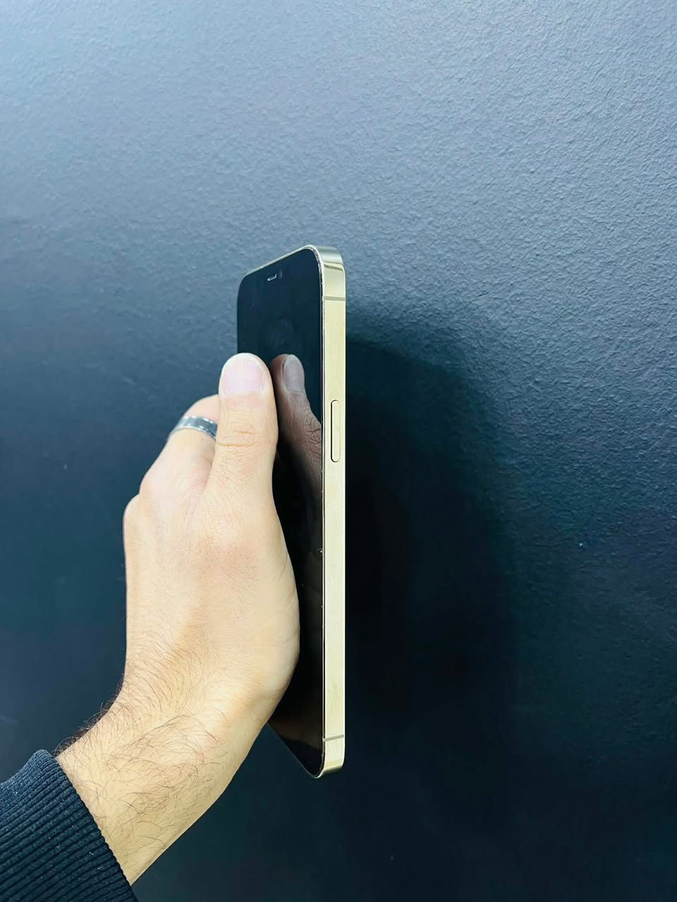 السلام عليكم 🫡
ايفون 12برو ماكس لون (ذهبي  🫰😍)

الذاكره :256

البطاريه :95

جهاز شرط  وتر بروف غير داخل صيانه 😍❤️

فقط فطور بل الشاشه ولا ماثره لمس عسل 😁😘

شحن صرصر شرط 😂

فيس ايدي شغال ✅

السعر مناسب كلش 😍🤤

يرهم بيع ويرهم مراوس باي جهاز عندك 💕👍

أي استفسار:خاص او التصال ع الرقم :***********
