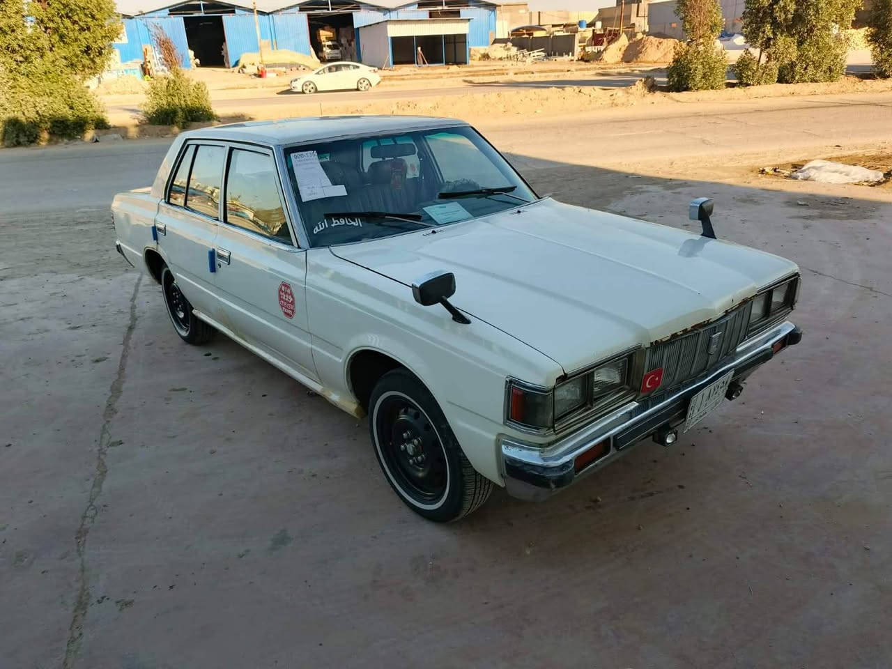 السلام عليكم كراون موديل 81 للبيع جاهزه سنويه لل 28 رقم الهاتف***********
