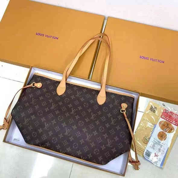 حجم كبير العرض  40 سم  
#احذية_وحقائب_خالد خانقين مجمع شاكر رضا
 توصيل داخل خانقين وكل المحافظات 
واتساب *********** 
صفحتنا على الانستا 
‏https://www.instagram.com/khaled_bags_shoes?igsh=aHgzNnAyeDc0cGd1
السناب 
‏https://www.snapchat.com/add/khaledzahawe?share_id=GwP3kgwzTro&locale=ar-EG-u-nu-latn
التيك توك 
‏https://www.tiktok.com/@khaledzahawe?_t=8kEouIPTpO1&_r=1
الفيس 
‏https://www.facebook.com/khaledbagsshoes?mibextid=ZbWKwL
