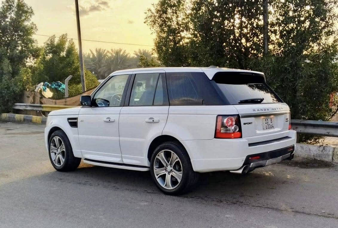 السلام وعليكم رانج روفر موديل 2013  رقم بغداد جديد سعره((160))ورقه خليجي وكالة سردار
مواصفات

مكينه 8 سلندر عادي بدون سوبر

فتحة سقف بصمة 

تشغيل وبصمة ابواب 

جكات تصعد وتنزل 

كشنات كهرباء تدفئه وتبريد وكشنات جلد  

رادارات وخلفي دمام صوت هارمن كاردن متكامل  زراق لايت جنطة كهرباء  ثلاجة شاشه كبيره نقاط عمياء وضعيات قياده متعدده  تحكم ستيرن جهتين شفتات ستيرن حساسات امامي خلفي مثبت سرعه السياره جديدة بمعنى الكلمة 

مكاني بابل 

الاستفسار ‭0772 190 5096‬
