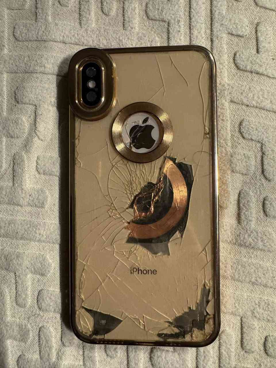 ايفون اكس ماكس ذاكره 64 شاشه وضهر بي بس ممأثرات على اللمس ولا ع شحن رايده ب 75 قفل مكاني بغداد ، ***********
