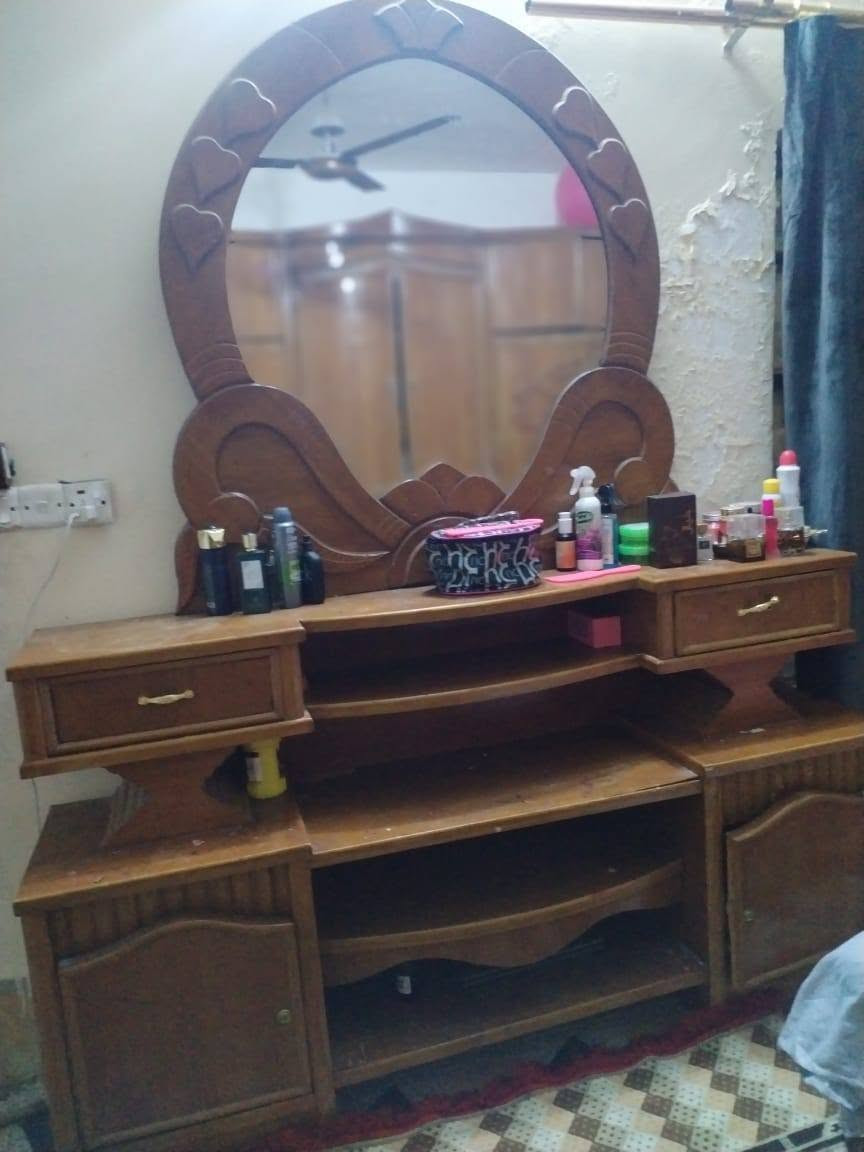 غرفه نوم صاج تسكام  بيع مستعجل 
السعر ٣٥٠  مكانه كربلاء الحر
***********
