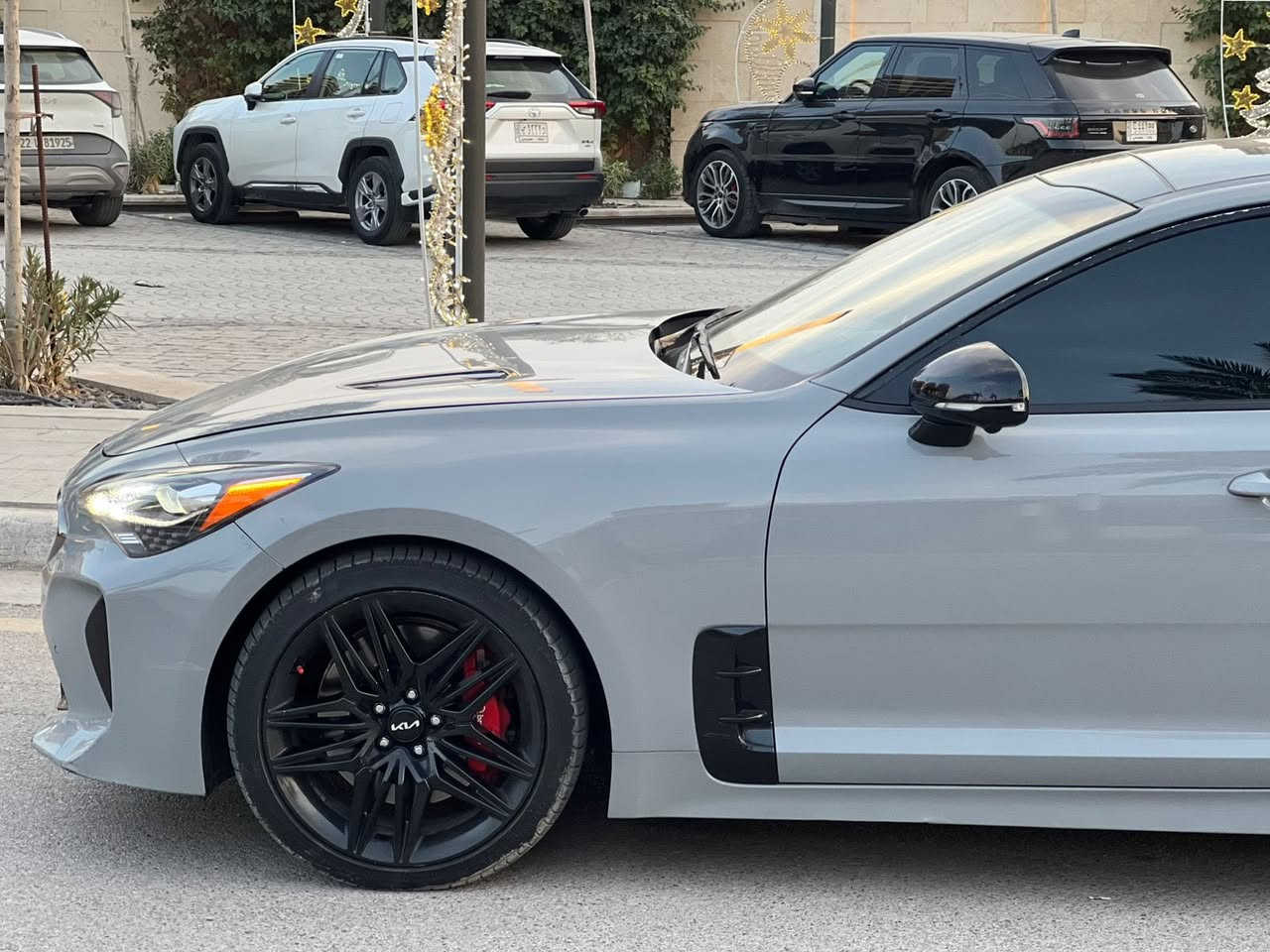 سلام عليكم سياره كلين بس بيها البنيد طعجه اثر دعمت ولد ويرجع Bedr سياره نضيفه بمعنه الكلمه صعب تلكه ستنكر نضيفه سياره لعابه ماشاء الله
مكاني اليرموك 
***********
للبيع  او مراوس حسب القناعه 
كيا ستنكر     GT2   V6 
وارد امريكي 
موديل 2022
مكينتها 3.3 
‏TWIN TURBO 
الحادث كلين
اللون سمنتي 
سياره بيها سنويه تضليل مسموح بغداد 
المواصفات الباقيه :
1-بانوراما
2-نظام داتا شو(يعرض السرعة وباقي تفاصيل السيارة على الجامة مقابيل السايق)
3-بصمه
4-اربع كامرات 
5-شاحن لاسلكي
6-سستم صوت 15 سماعه
7-تبريد وتدفئة كشنات اماميه
8-كشنات جلد حضن رياضي
9-كشنات كهرباء وميموري
10- 5وضعيات قيادة
12-حساسات امامي خلفي
13-نقطة عمياء
14-اوتو هولد
15-انارة دشبول 7 الوان
16-توقف ذاتي
17-سايد بريك بصمه
18-رادار امامي وخلفي وجانبي
19-نظام كروز كونترول
20-تحديد مسار على خطوط الشارع
21-لايت زينون ولد نهاري
22-بريك بريمبو 6بستم
23-شاشه حجم كبير
24-ستيرن كهرباء وتحكم كامل
26-مري شفط 
27-دوخل احمر 
28-ستيراً رياضي D 
29لايتات زنون دبل عدسه 
30-اشاره خلية نحل 
‏31 -LED نهاري 
33- كير طياره 
34وضعيات الستيراً كهرباء 
35-لون مميز 
36-نيكلات برونزي 
38 صندوك كهرباء 
39 نظام eco/sport/smart/custum/comfort
40-نظام اوتو ستوب عند الاجتياز او الرجوع الى الخلف 
41-سستم سماعات Harman
وباقي المواصفات المعروفه
