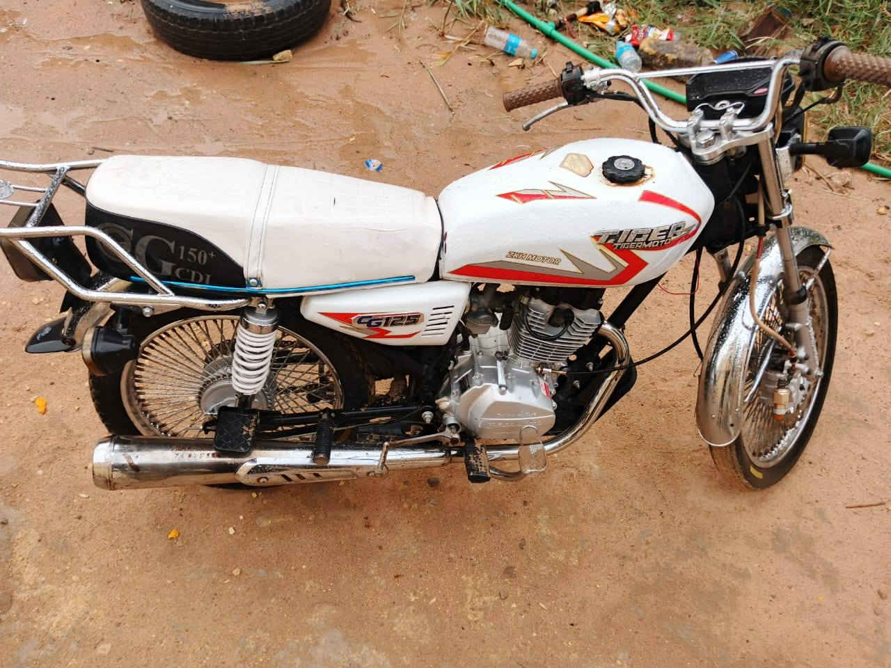 السلام عليكم
دراجه تايگر إيراني موديل 2024 أوراق اصولي اصليه كهربائيات كله شغاله مابيه اي نقص مكانه ناصريه سيددخيل ***********
السعر 750 قفل
