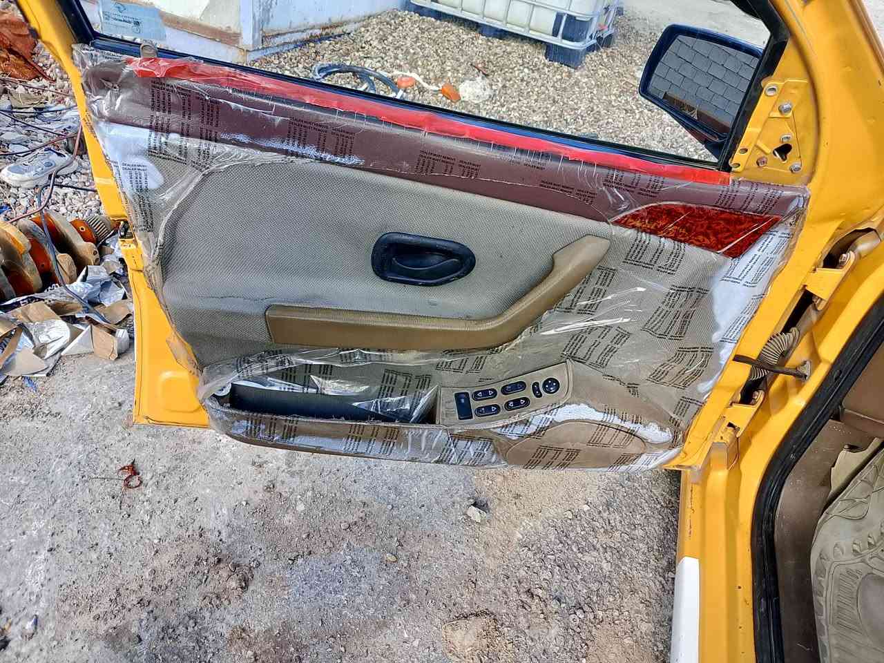 سلام عليكم تحياتي للجميع
سمند 2011 رقم بغداد انكليزي تحويل مباشر 

كفالة كير ومحرك تخم تاير وحدادية جديدة غرفته جديد 
2011 ناطقه

كفالة كص وحادث وتعمير وخياس كفالة 

مصفره هيئه وغرامات  

تبريد شغال 

كهربائيات شغاله 

سعر 33$

***********

*********** واتساب فقط 

المكان بغداد بوابه الكاظميه
